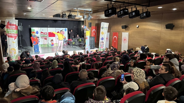 Elazığ'da depremzede çocuklar için moral etkinliği düzenlendi