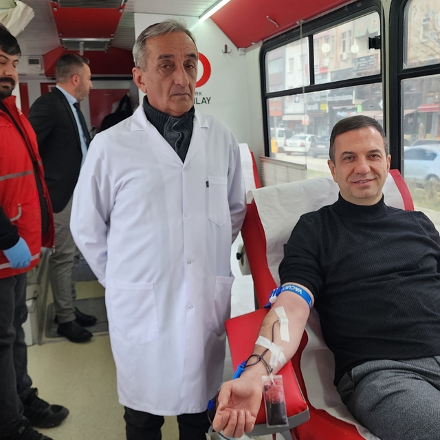 Suluova Kaymakamı Gürçam kan bağışında bulundu