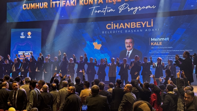  Konya'da Cumhur İttifakı'nın ilçe belediye başkan adayları tanıtıldı
