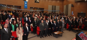 Büyükkılıç, "6K Vizyonu Işığında Kaşgar" konferansına katıldı