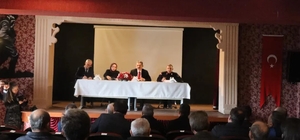 Kırklareli Valisi Ekici, Pınarhisar'da muhtarlarla bir araya geldi