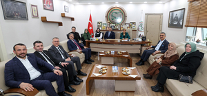 Sakarya Büyükşehir Belediye Başkan adayı Alemdar, Sakarya Barosu'nu ziyaret etti