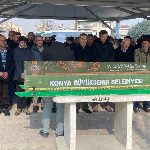 Konya'da böcek ilacından zehirlenerek ölen çocuğun cenazesi defnedildi