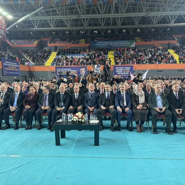 Bakan Uraloğlu, Trabzon'da belediye başkan adayları tanıtım töreninde konuş...