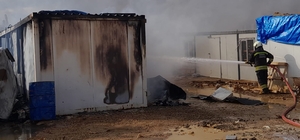 Konya'da inşaat işçilerinin konteynerinde çıkan yangın söndürüldü