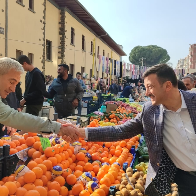 AK Parti İzmir Büyükşehir Belediye Başkan adayı Dağ, Ödemiş'te SKM bürosunu...
