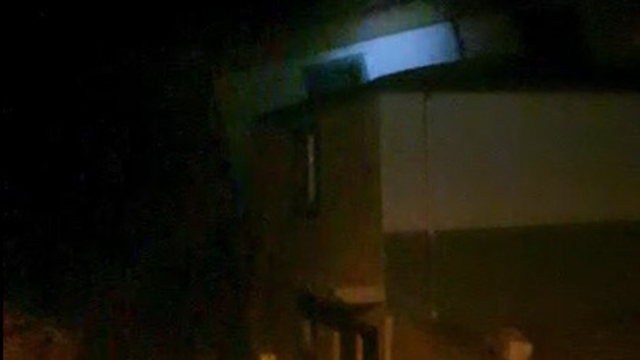 Köyde heyelan; evlerin duvarları ve yollarda çatlaklar oluştu, cami yıkıldı (3)