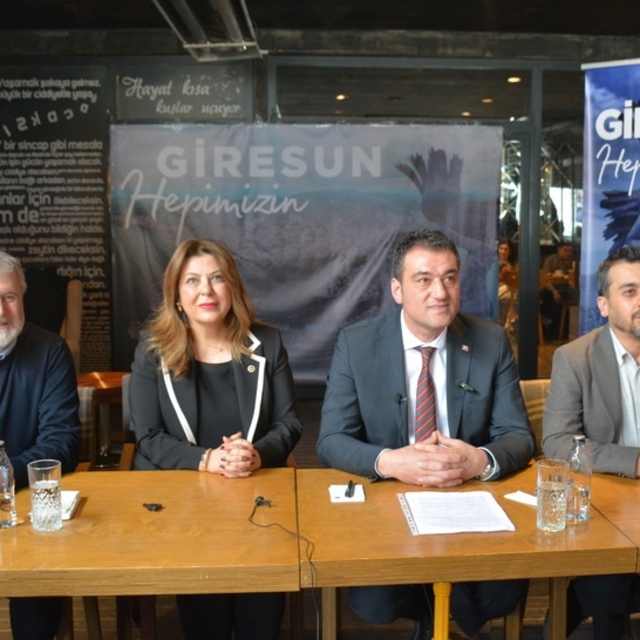 CHP Giresun Belediye Başkan adayı Köse, basın mensuplarıyla buluştu