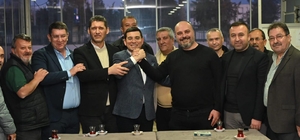 Tütüncü, otogardaki taksicilerle bir araya geldi