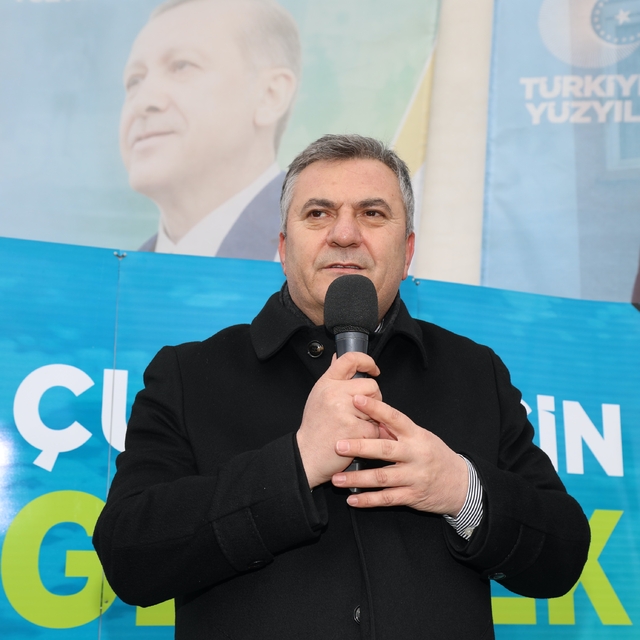 Yeniden aday gösterilen Belediye Başkanı Demirbaş'a sıcak karşılama