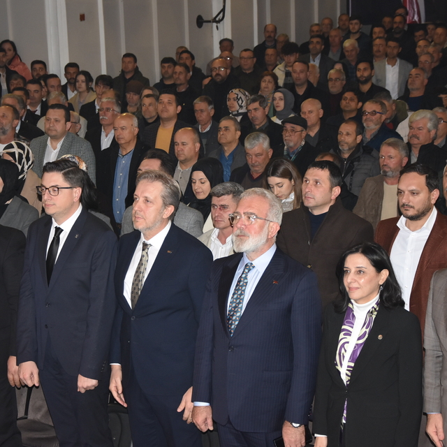 AK Parti Grup Başkanvekili Yenişehirlioğlu Akhisar'da aday tanıtımına katıl...