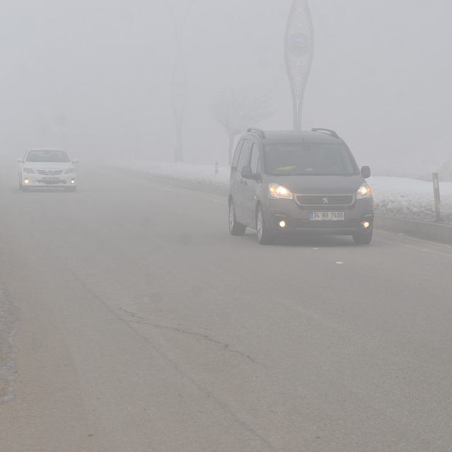 Muş'ta kar nedeniyle 13 yerleşim birimine ulaşım sağlanamıyor