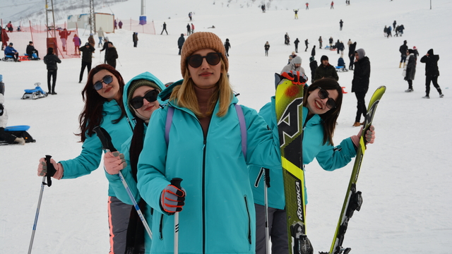 Bitlis'teki kayak merkezi yarıyıl tatilinde binlerce kişiyi ağırladı