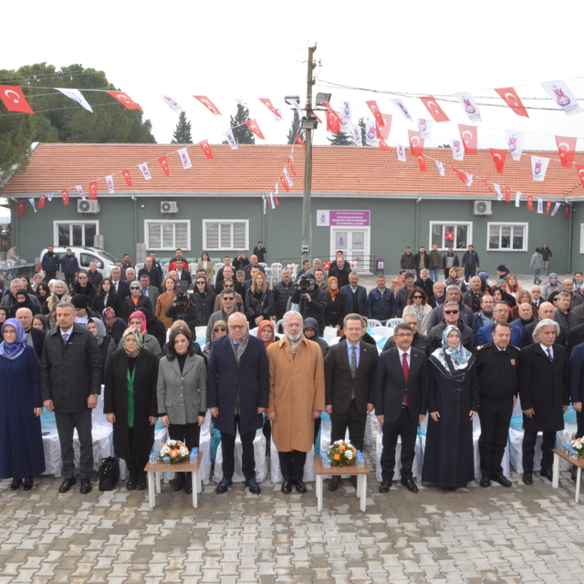 Şehzadeler'de engelsiz eğitim merkezi ve korumalı işyeri törenle açıldı