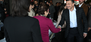 İzmir Büyükşehir Belediye Başkan adayı Hamza Dağ, çalışmalarını Dikili'de s...