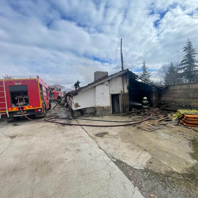 Kulu'da müştemilatta çıkan yangını söndürüldü