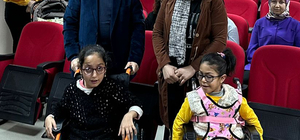 Beypazarı'nda eski belediye başkanının eşinden engelli çocuklara tekerlekli...