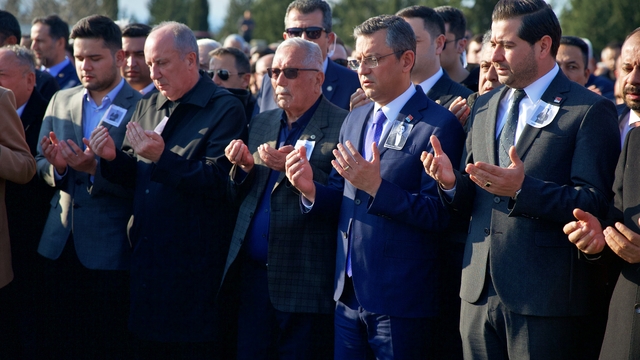 Kalp krizi sonucu yaşamını yitiren CHP Osmaniye İl Başkanı Döğüşcü'nün cenazesi defnedildi