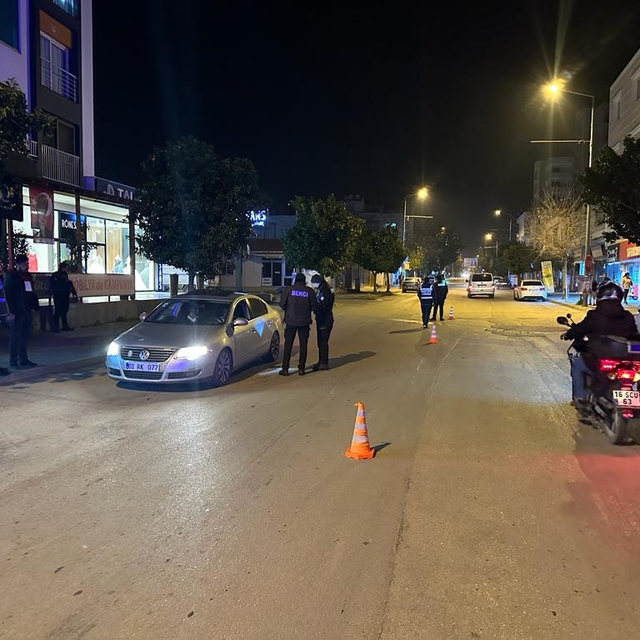 Kozan'da asayiş denetimlerinde yakalanan 3 şüpheli tutuklandı