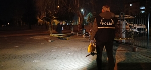 Okulun bahçesinde saldırıya uğrayan veli ağır yaralandı