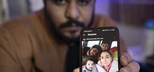 Depremde iki çocuğuyla kaybettiği eşinin şiir kitabı hayalini gerçekleştirdi