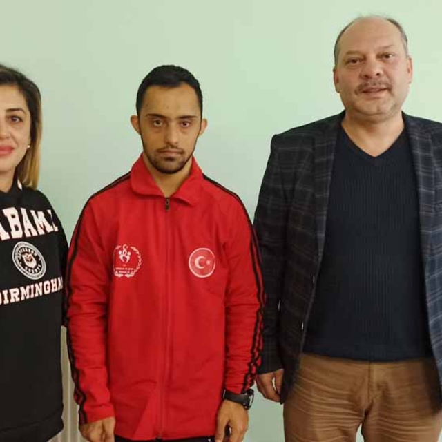 Down sendromlu Onur'un hedefi, Paris'teki dünya şampiyonası