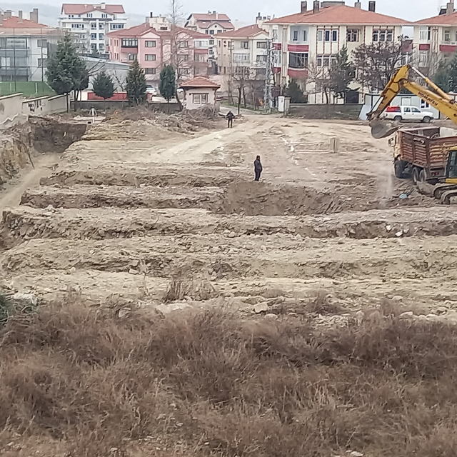 Beypazarı'nda kapalı spor salonu yapımına başlandı