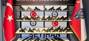 Adana'da operasyon ve denetimlerde 50 ruhsatsız silah ele geçirildi