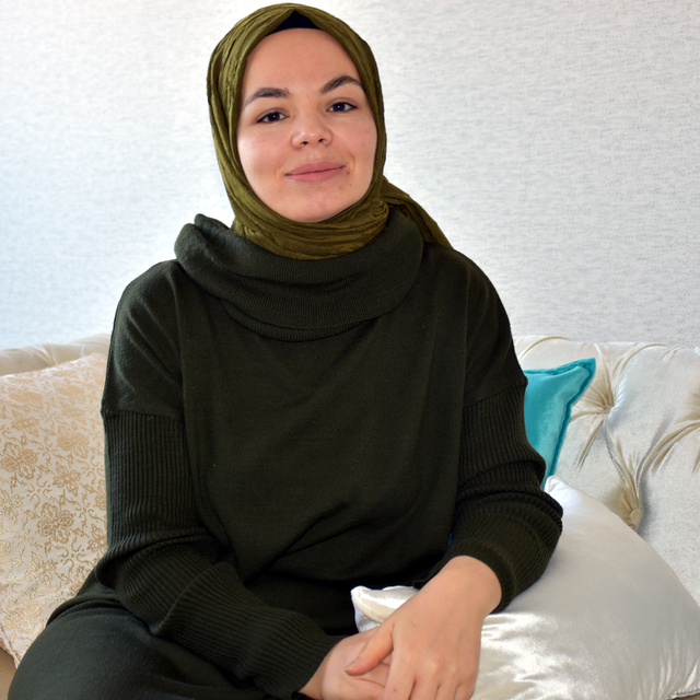 Depremzede aile kendilerine ipotekli ev satıldığı iddiasıyla suç duyurusund...