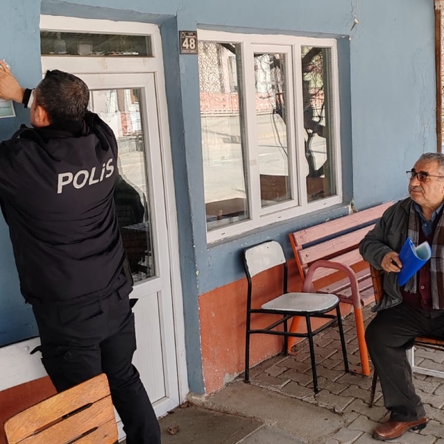 Laçin'de vatandaşlar telefon dolandırıcılığına karşı uyarıldı