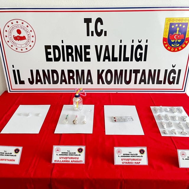 Edirne'de uyuşturucu operasyonlarında 5 şüpheli yakalandı