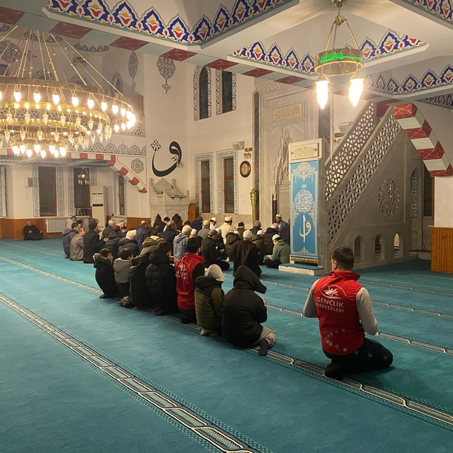 Tokat'ta, Kahramanmaraş merkezli depremlerde hayatını kaybedenler anıldı