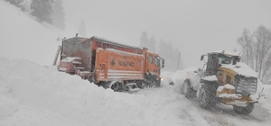 Artvin-Ardahan kara yolu kar nedeniyle ulaşıma kapandı