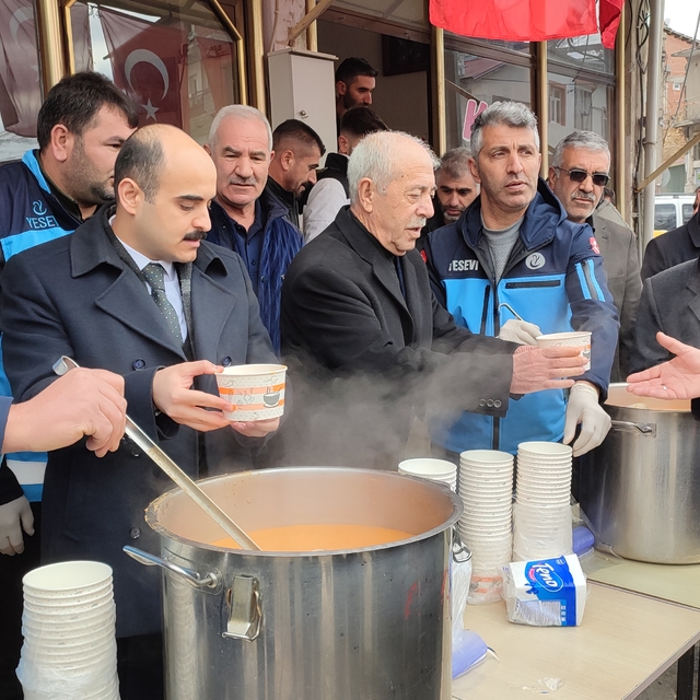 Adıyaman'da ESOB tarafından çorba ikramı yapıldı