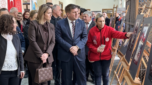 Karaman'da "6 Şubat Depremleri Fotoğraf ve Resim Sergisi" açıldı