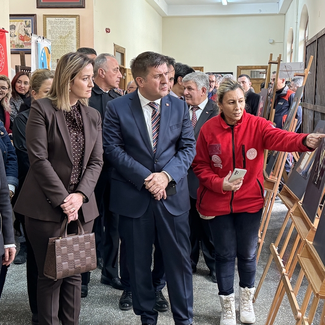 Karaman'da "6 Şubat Depremleri Fotoğraf ve Resim Sergisi" açıldı