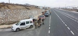 Keban'da yaban domuzlarına karşı "sürek avı" yapıldı