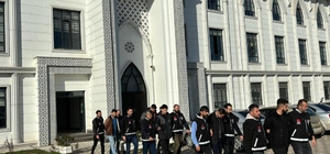 Esnafa silah zoruyla senet imzalatan 4 şüpheli tutuklandı