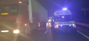 Sürücüsünün kontrolünden çıkan motosiklet devrildi; 2 yaralı