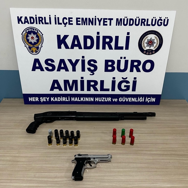Kadirli'de asayiş uygulamalarında yakalanan 14 şüpheliden 3'ü tutuklandı