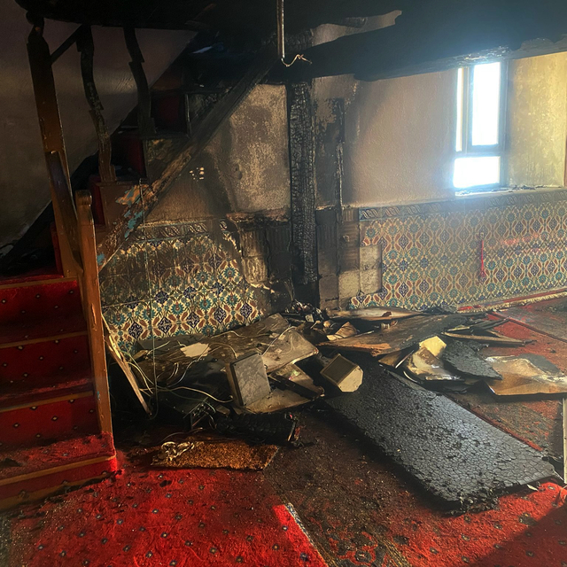 Kütahya'da ahşap camide çıkan yangın söndürüldü