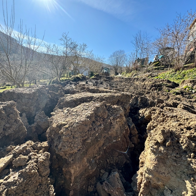 Düzce'de heyelandan zarar gören 5 ev tahliye edildi