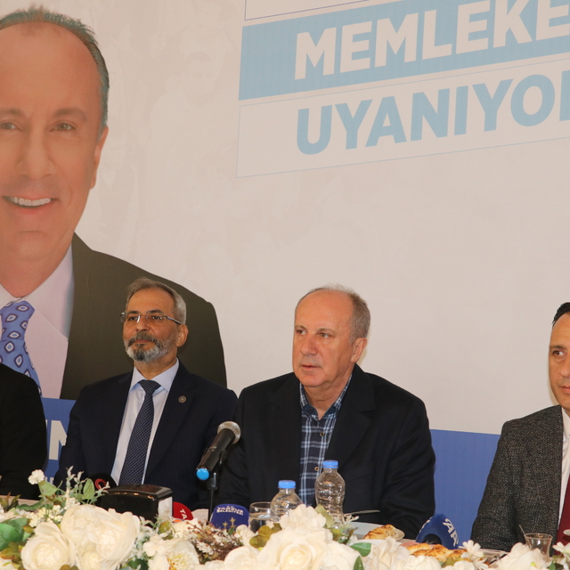 Memleket Partisi Genel Başkanı İnce, Mersin'de basın mensuplarıyla buluştu