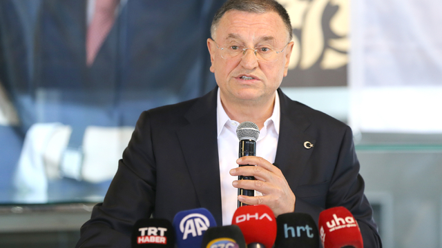 Hatay Büyükşehir Belediye Başkanı Savaş'tan adaylığına ilişkin açıklama: