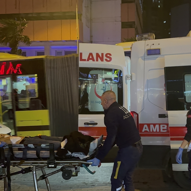 Bursa'da kavgada bıçaklanan kişi ağır yaralandı