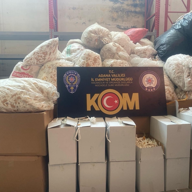 Adana'da 18 milyon 950 bin makaron ele geçirildi