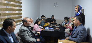 Türkoğlu Kaymakamı Mercan, gümüş işlemeleri teknolojisi kursunu ziyaret etti