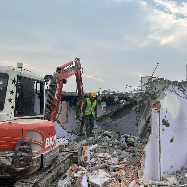 Iğdır'da 4 yılda 800 metruk bina yıkıldı