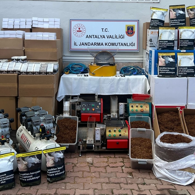 Antalya'da 335 bin makaron yakalandı