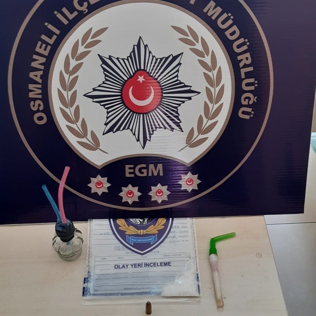 Bilecik'te 4 uyuşturucu şüphelisi yakalandı